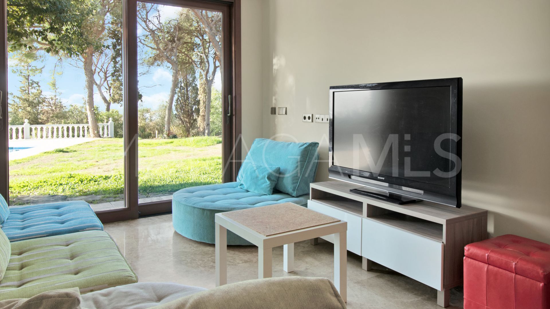 5 bedrooms house in Elviria for sale