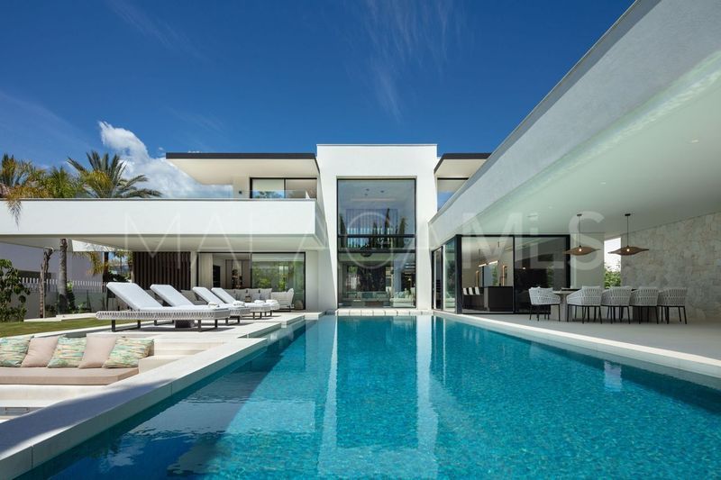 Villa for sale de 5 bedrooms in Las Brisas