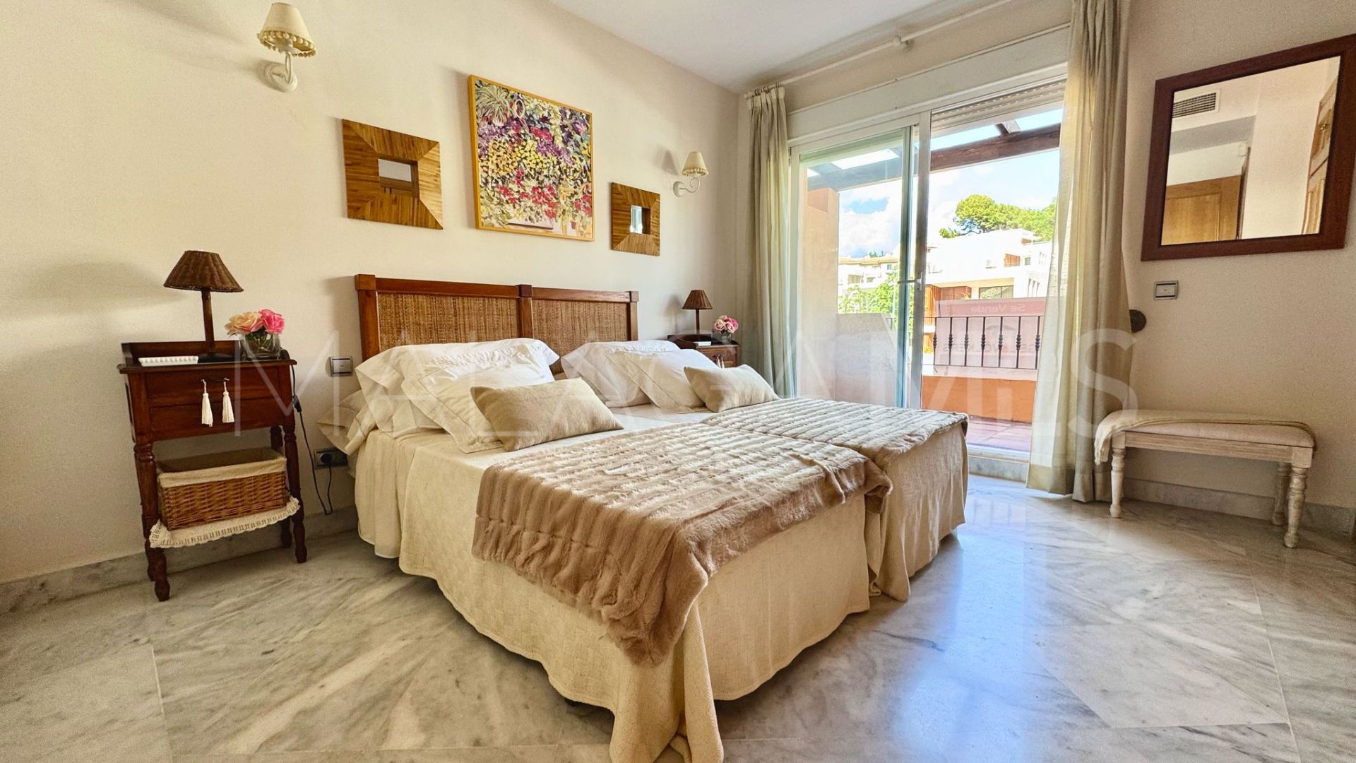 Maison jumelée for sale in Lomas de Puente Romano