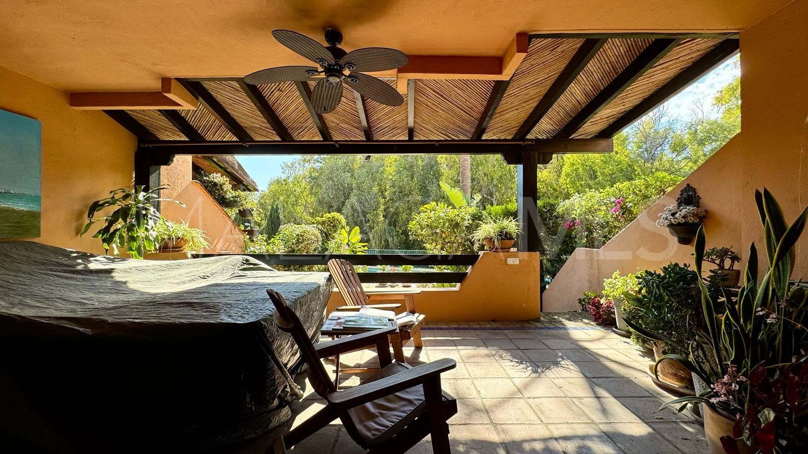 Maison jumelée for sale in Lomas de Puente Romano
