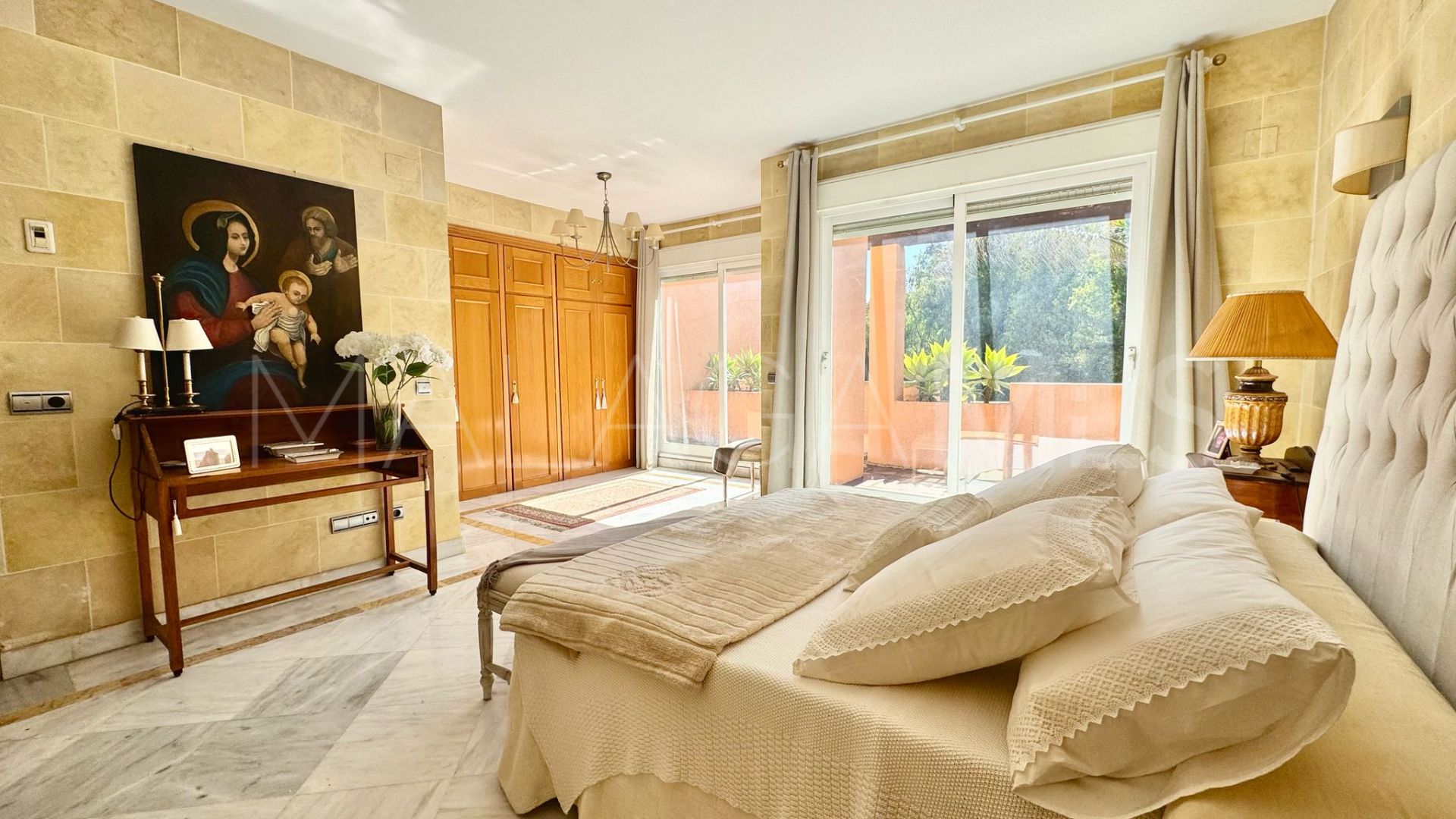 Maison jumelée for sale in Lomas de Puente Romano
