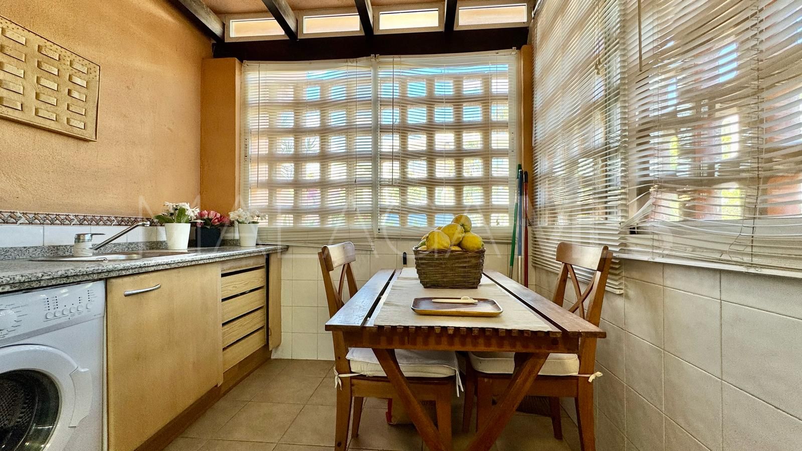 Maison jumelée for sale in Lomas de Puente Romano