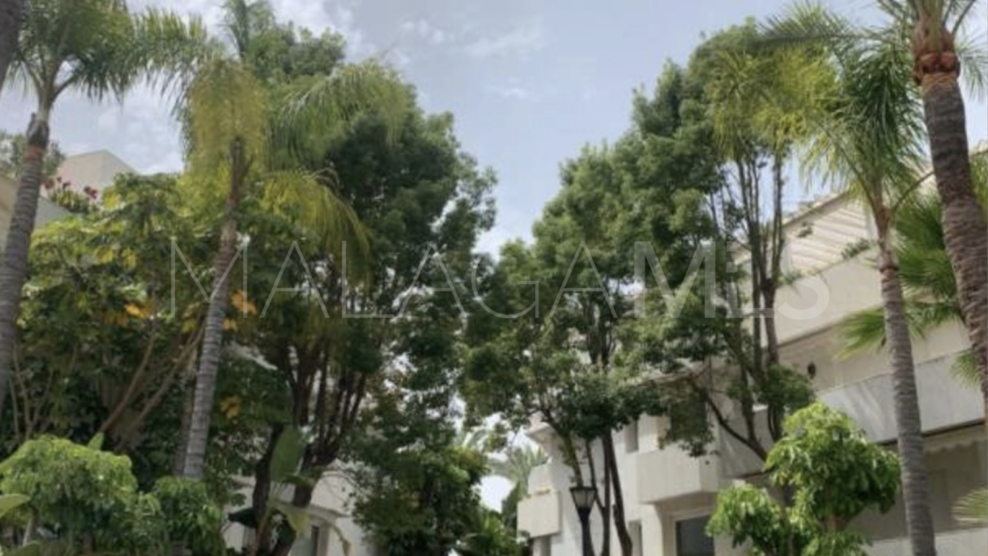 For sale apartment with 3 bedrooms in Gray D'Albion