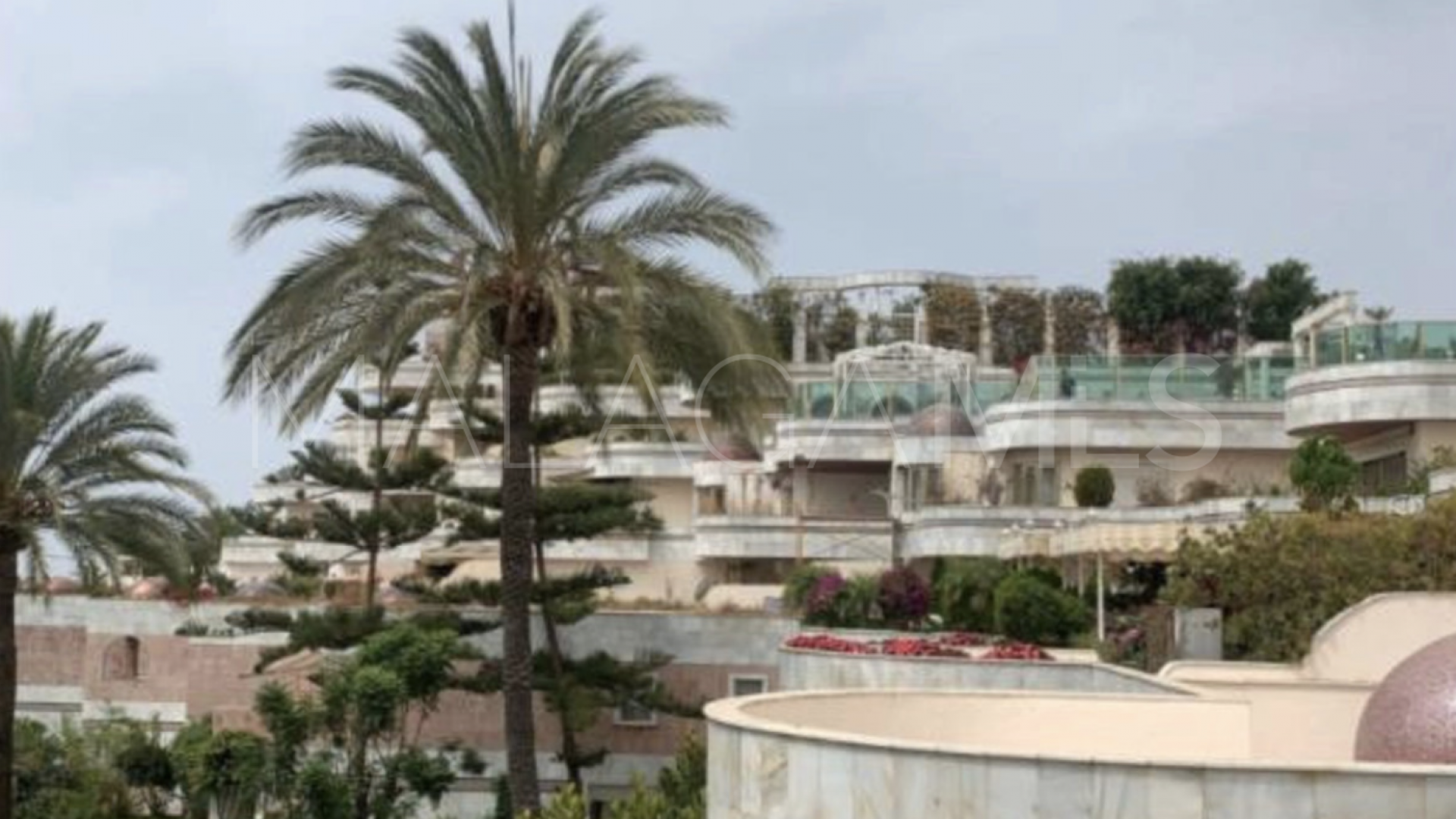 For sale apartment with 3 bedrooms in Gray D'Albion