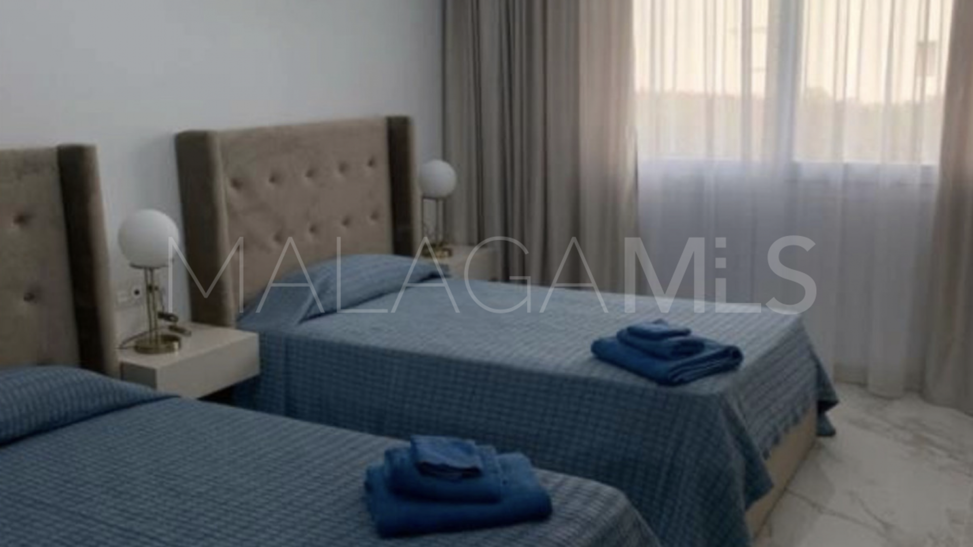 For sale apartment with 3 bedrooms in Gray D'Albion