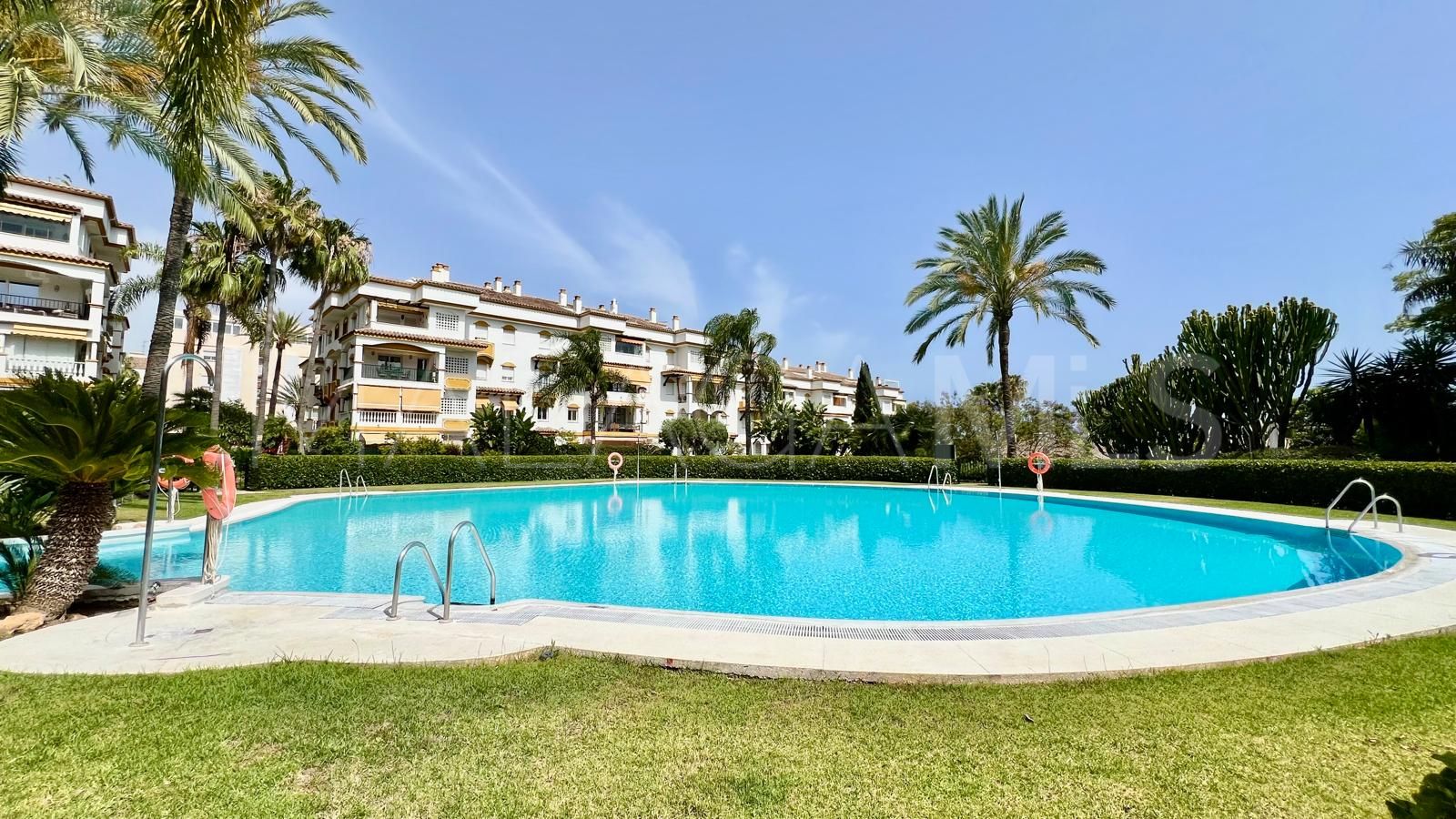 Apartamento for sale in Nagüeles de 4 bedrooms