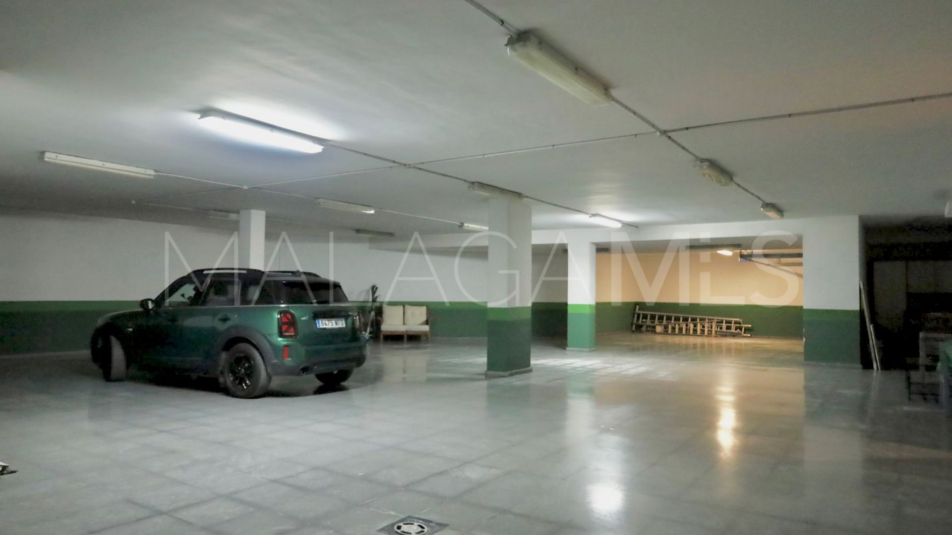 Villa for sale in Guadalmina Baja