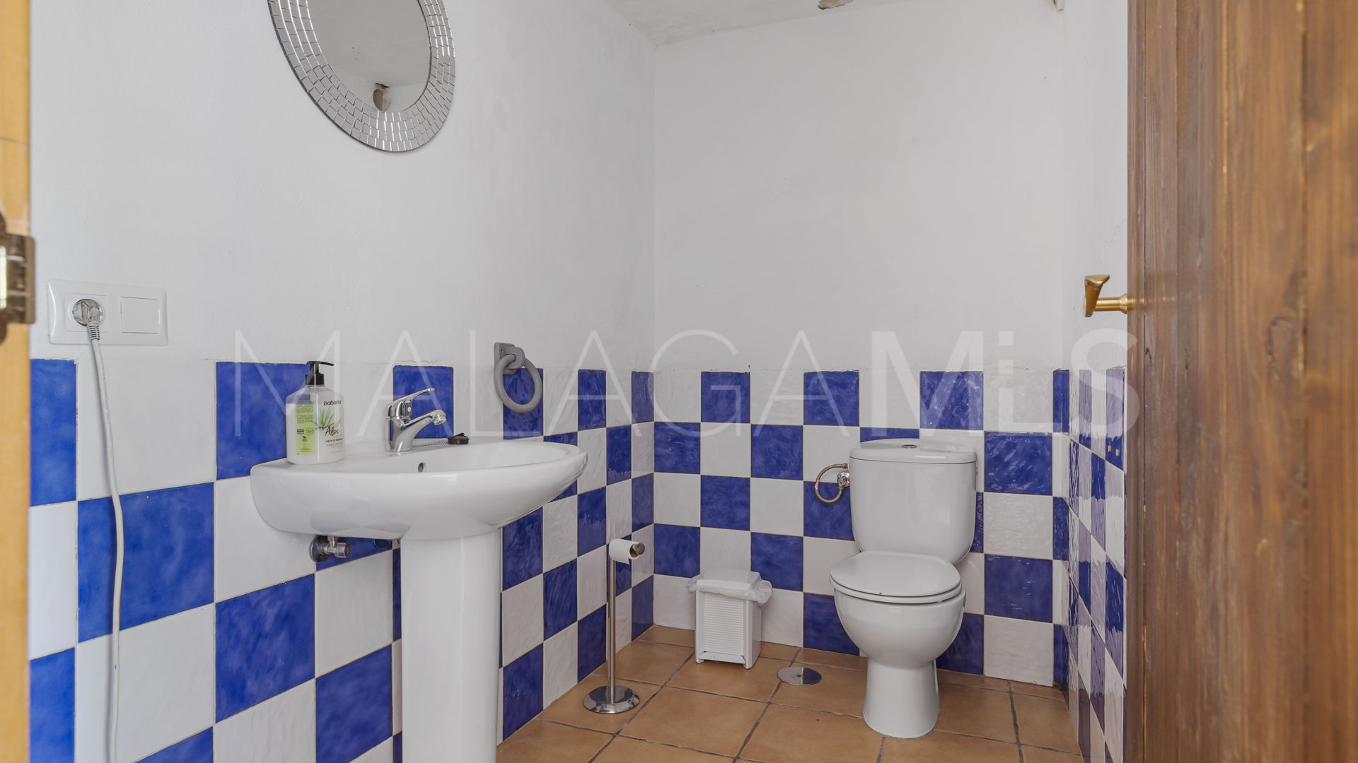 Villa for sale in Cortes de la Frontera