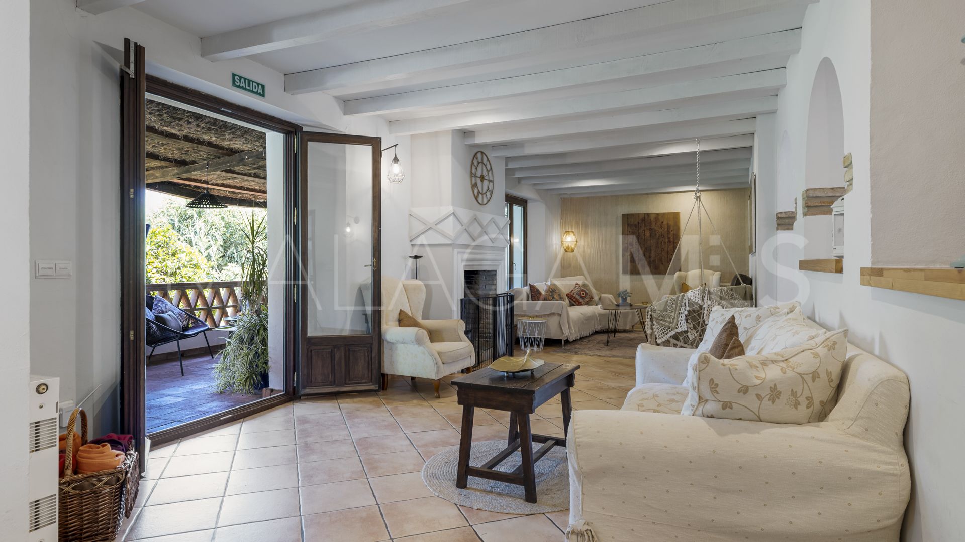 Villa for sale in Cortes de la Frontera