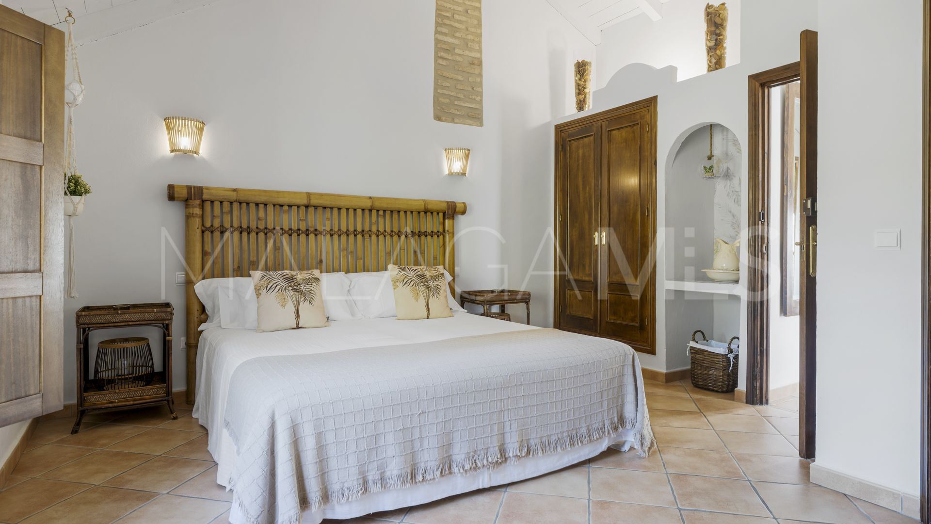 Villa for sale in Cortes de la Frontera