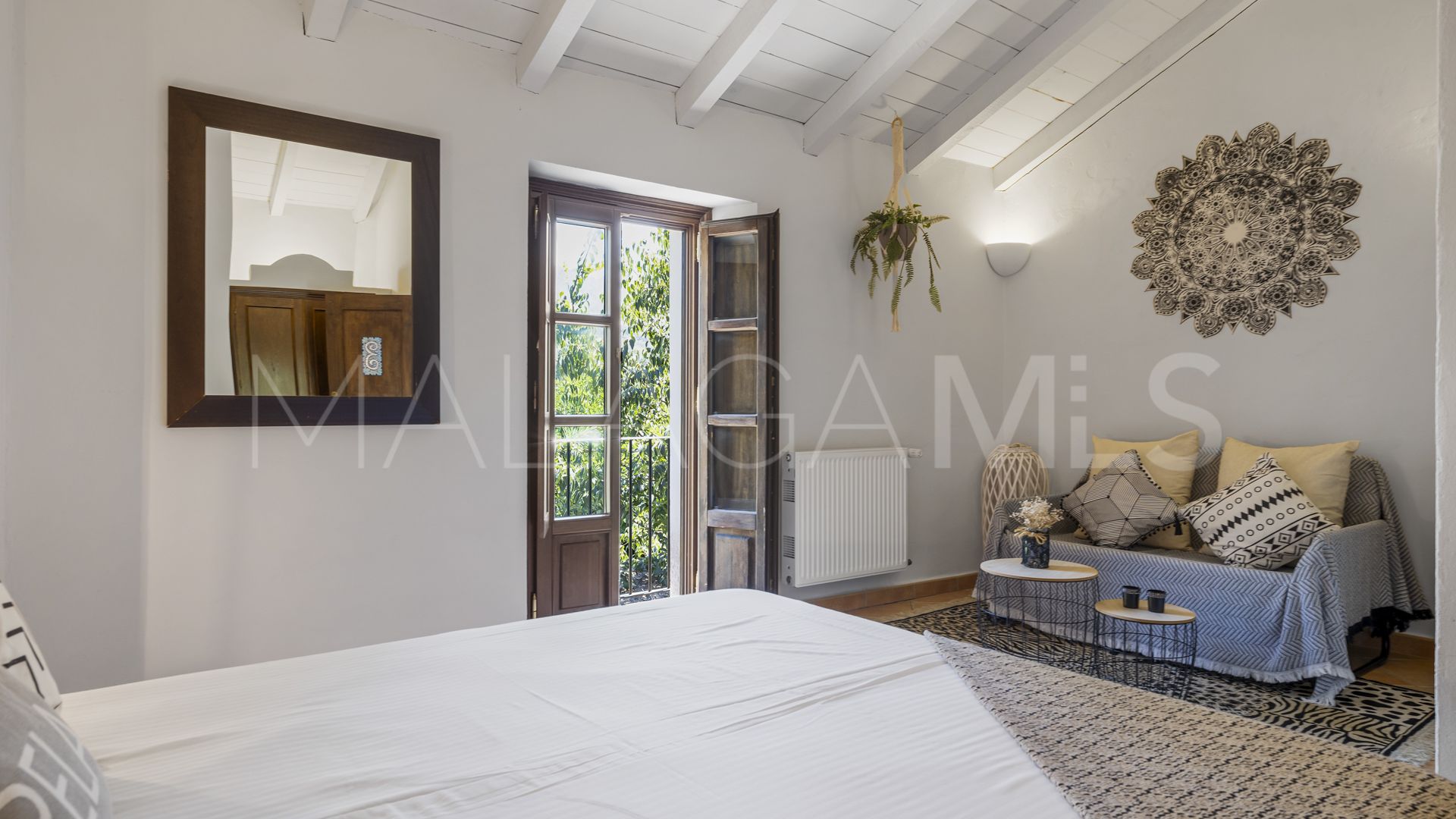 Villa for sale in Cortes de la Frontera