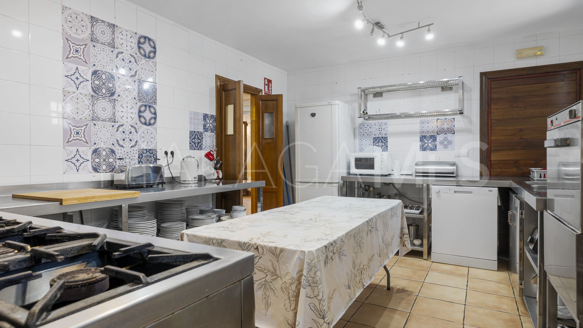 Villa for sale in Cortes de la Frontera