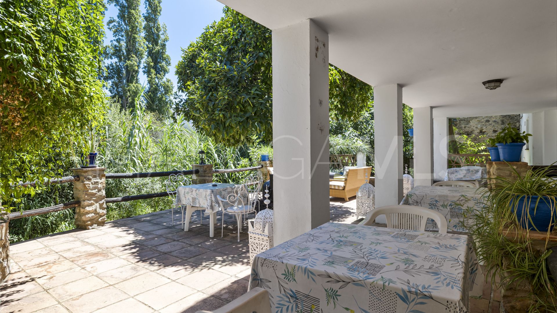 Villa for sale in Cortes de la Frontera