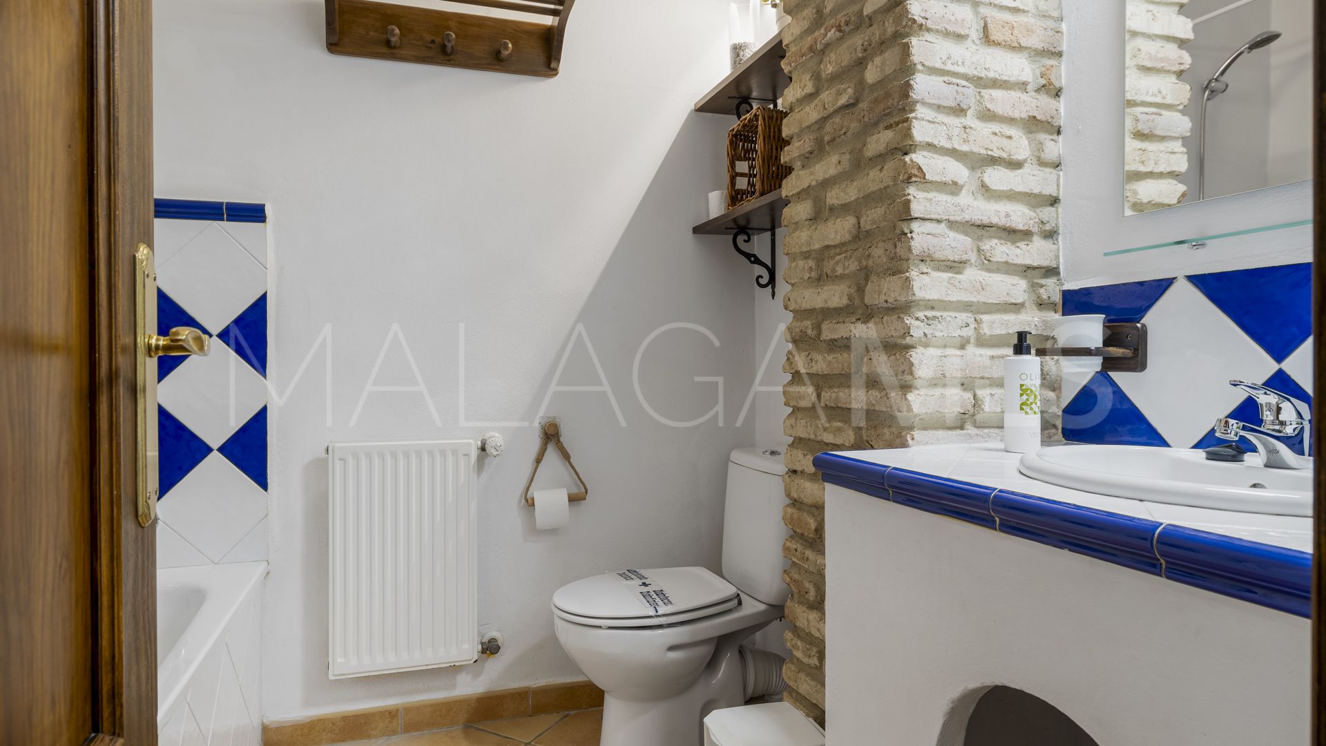 Villa for sale in Cortes de la Frontera