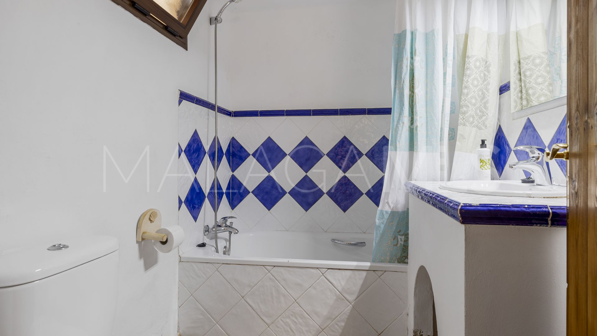 Villa for sale in Cortes de la Frontera