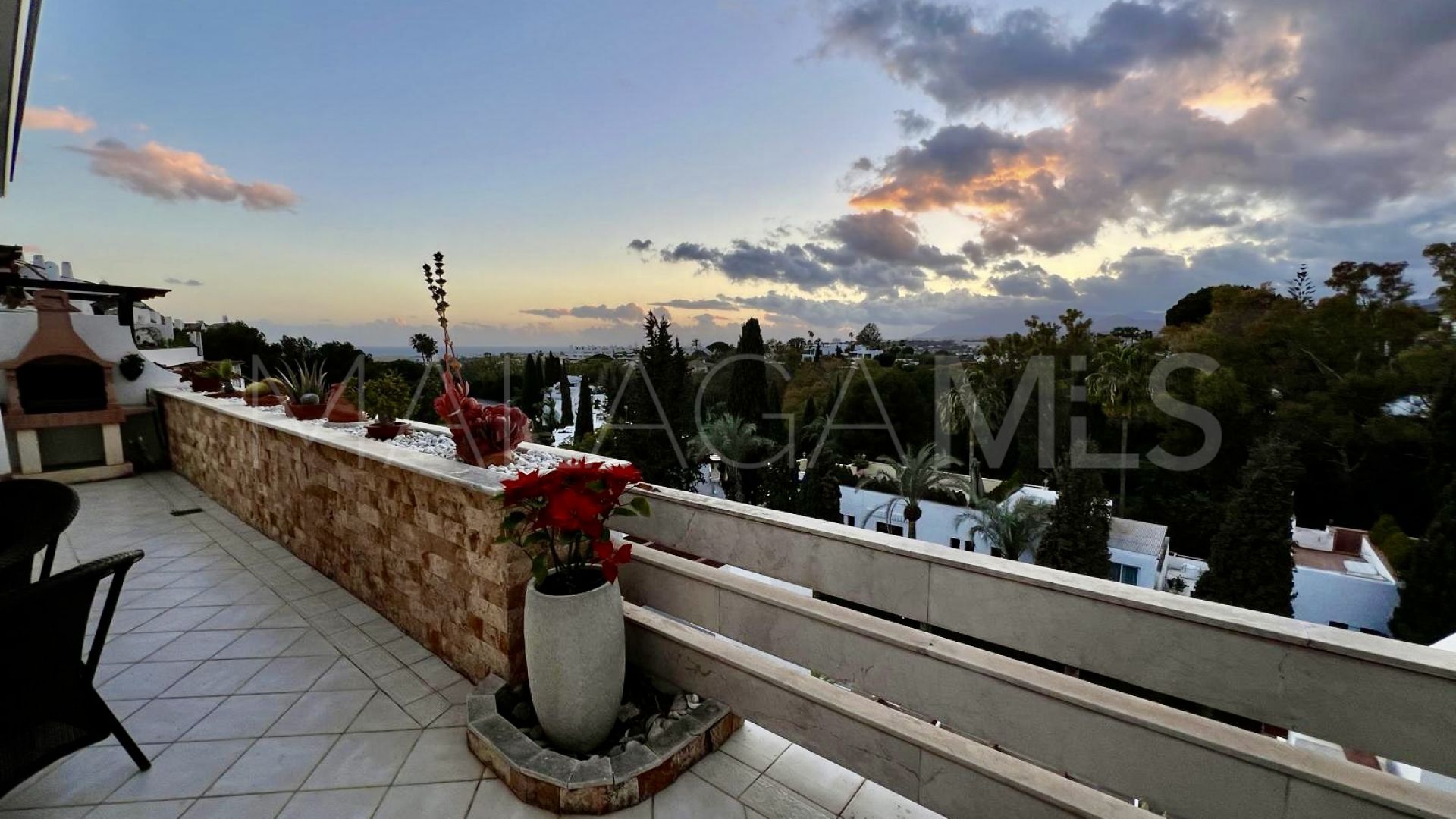 Zweistöckiges penthouse for sale in Coto Real