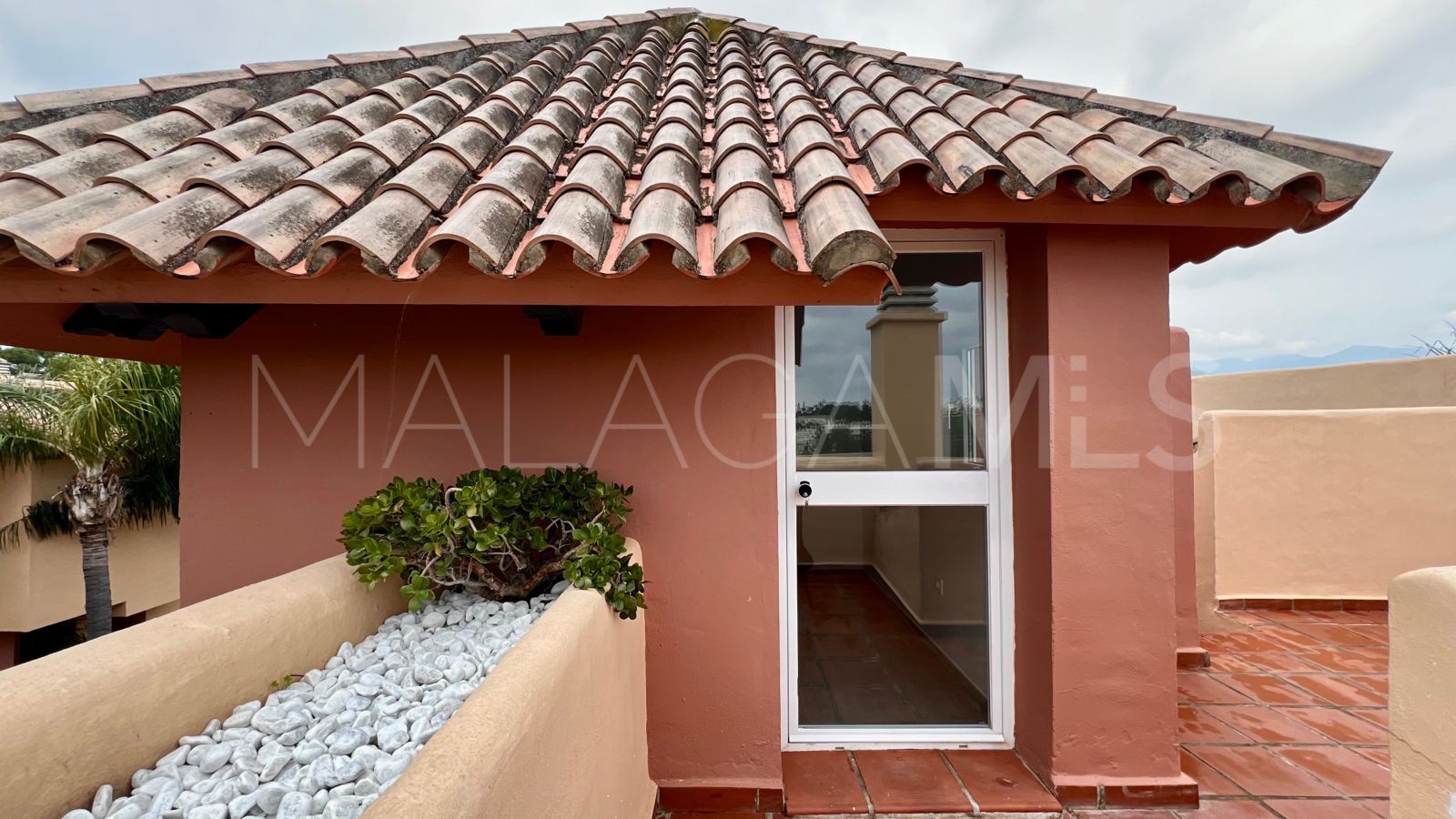 Parhus for sale in Condes de Iza