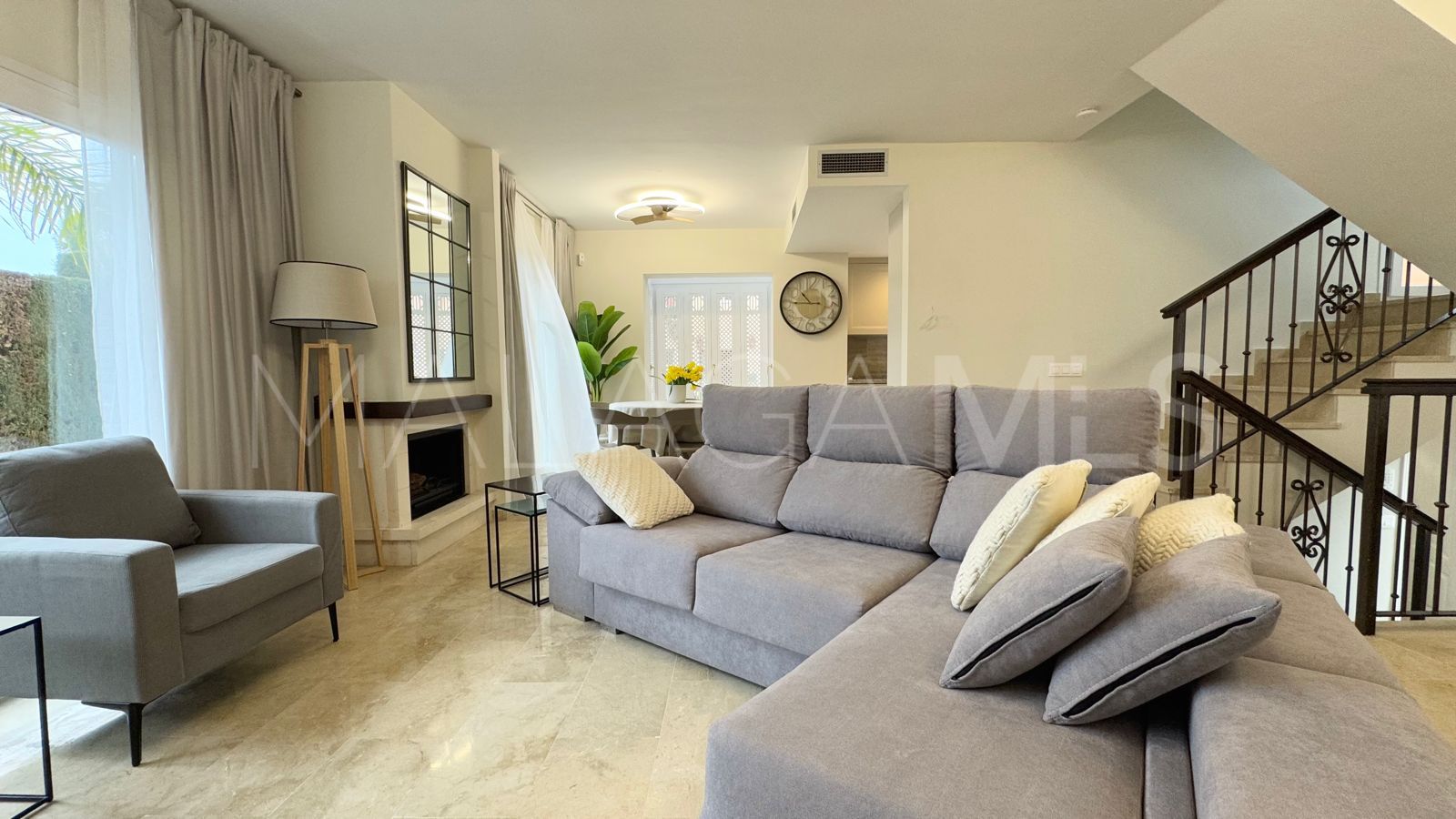Parhus for sale in Condes de Iza