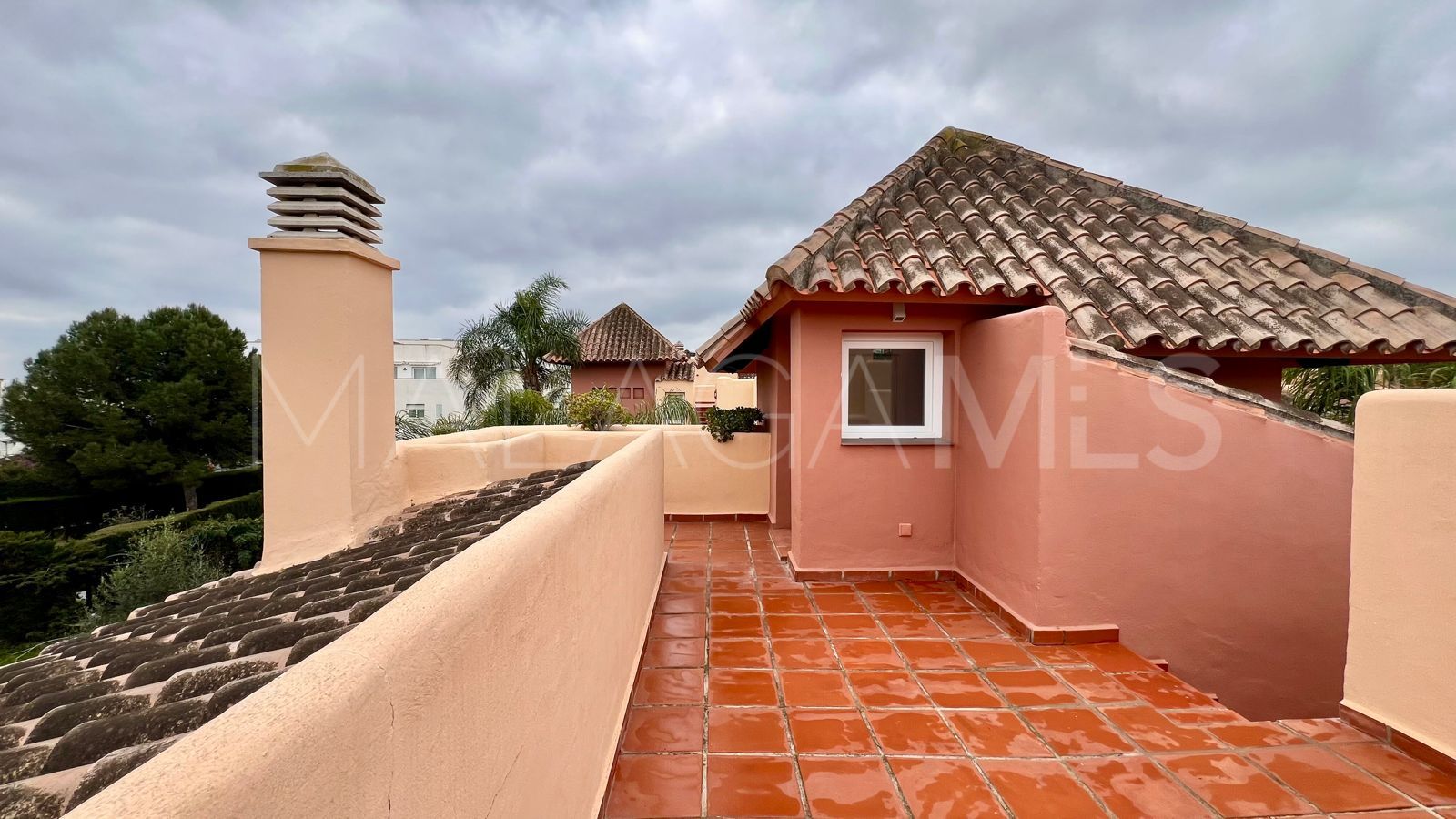 Parhus for sale in Condes de Iza