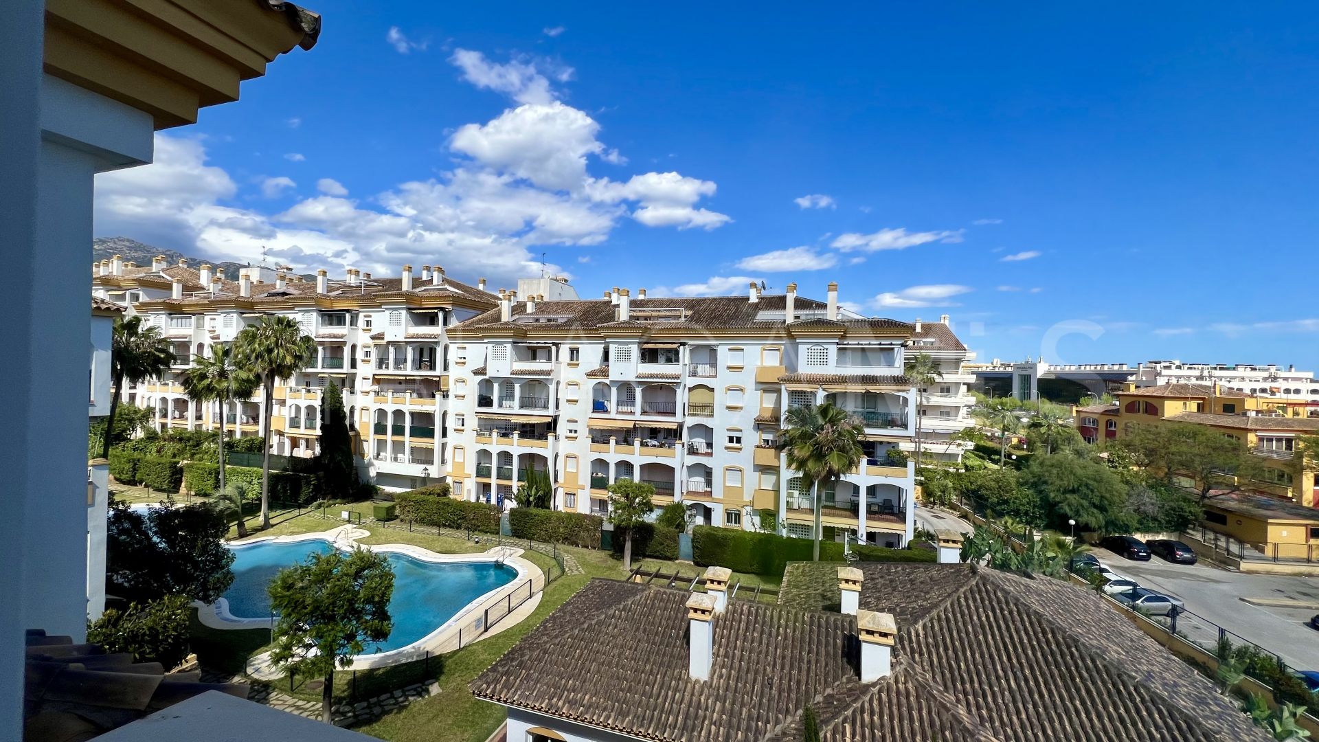 Buy atico duplex in Costa Nagüeles I