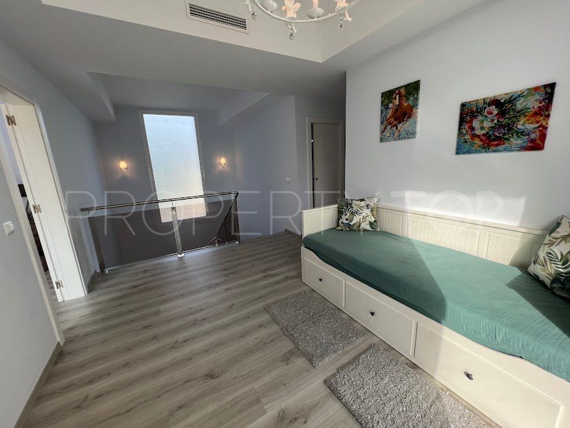 Villa en venta en Girona de 6 dormitorios