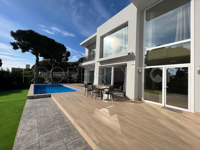 Villa with 6 bedrooms for sale in Girona