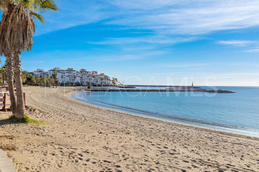 Apartamento a la venta with 3 bedrooms in Playas del Duque