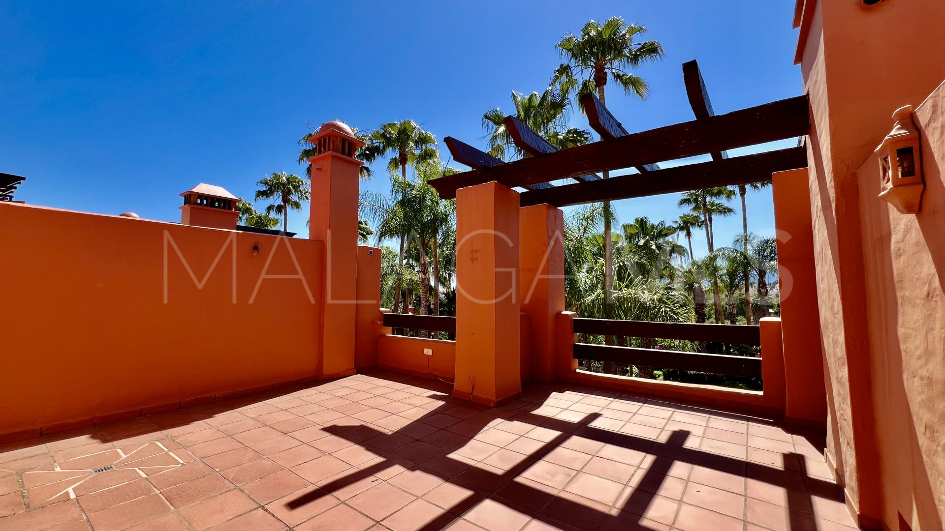 For sale 3 bedrooms town house in Altos de Puente Romano