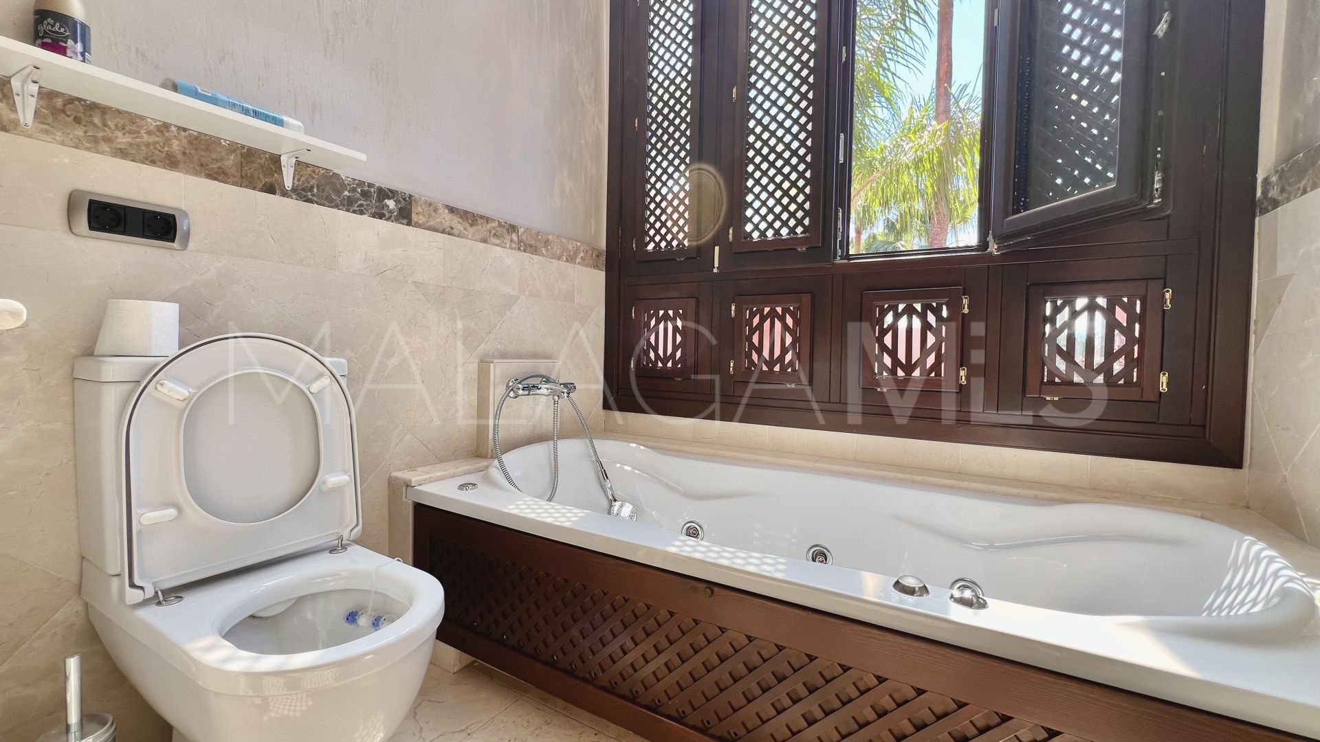 For sale 3 bedrooms town house in Altos de Puente Romano