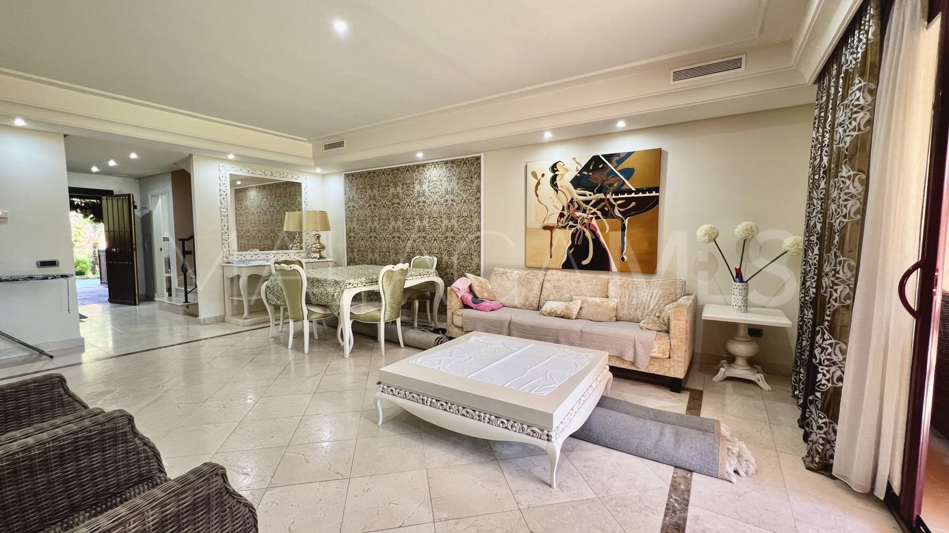For sale 3 bedrooms town house in Altos de Puente Romano