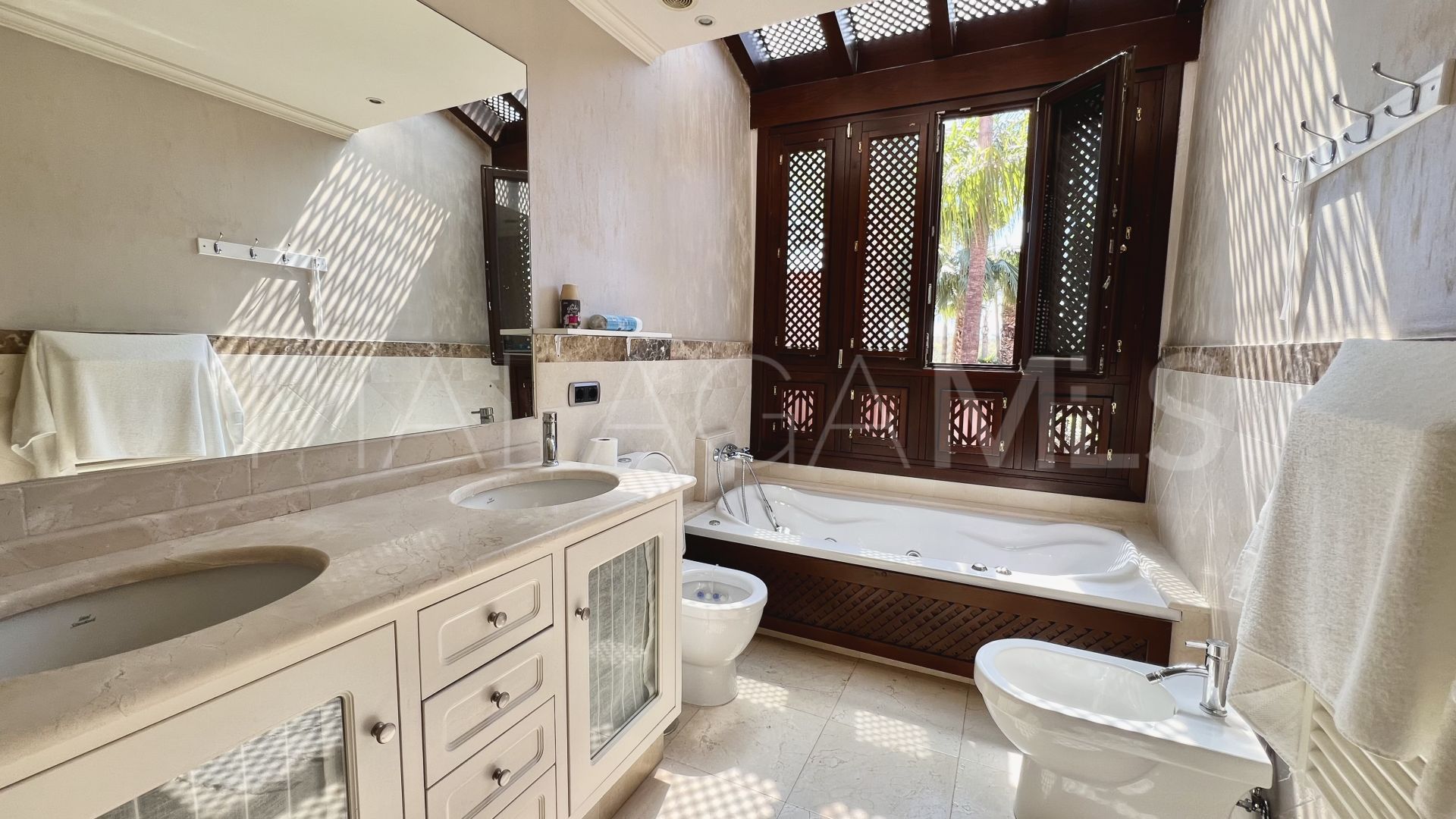 For sale 3 bedrooms town house in Altos de Puente Romano