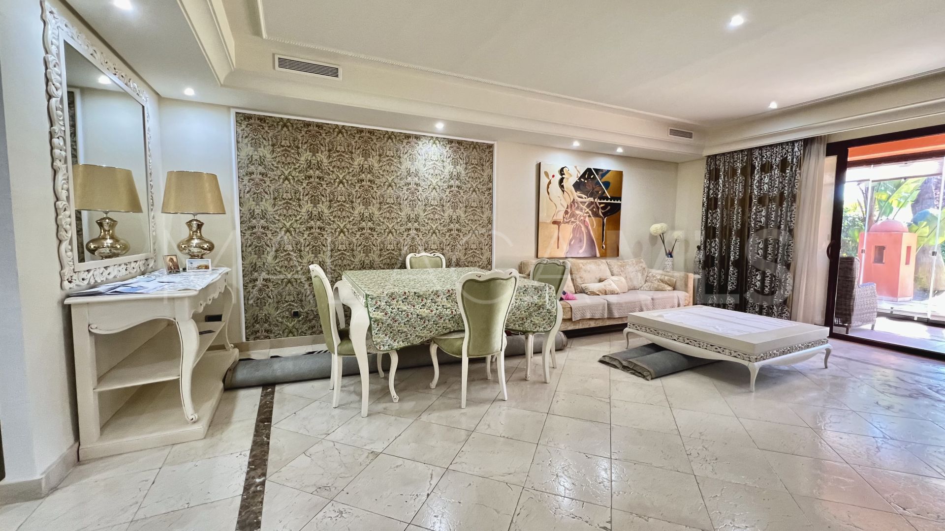 For sale 3 bedrooms town house in Altos de Puente Romano