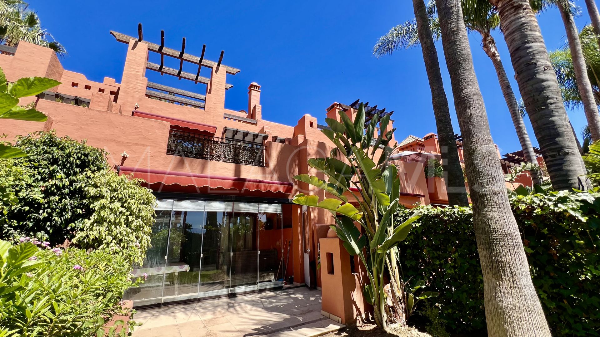 For sale 3 bedrooms town house in Altos de Puente Romano