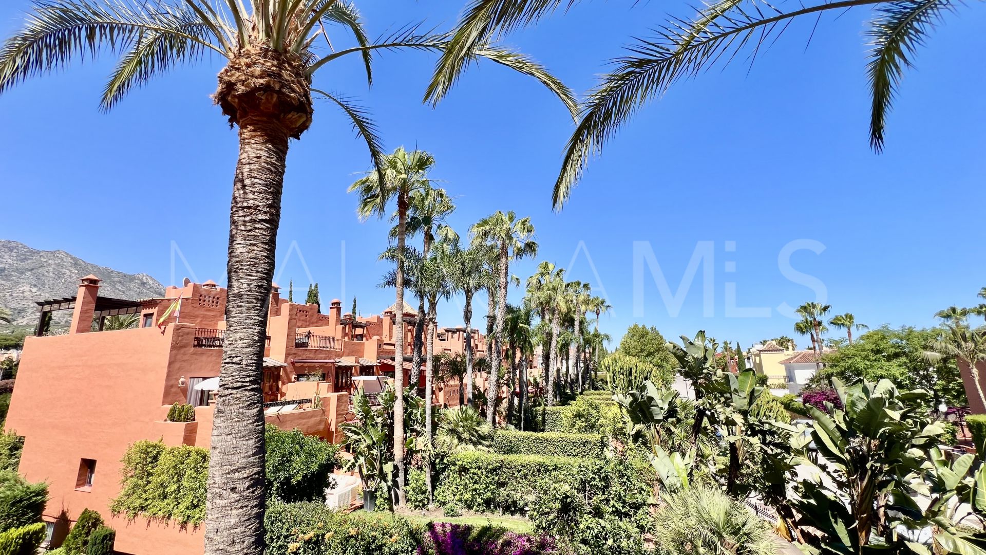 For sale 3 bedrooms town house in Altos de Puente Romano