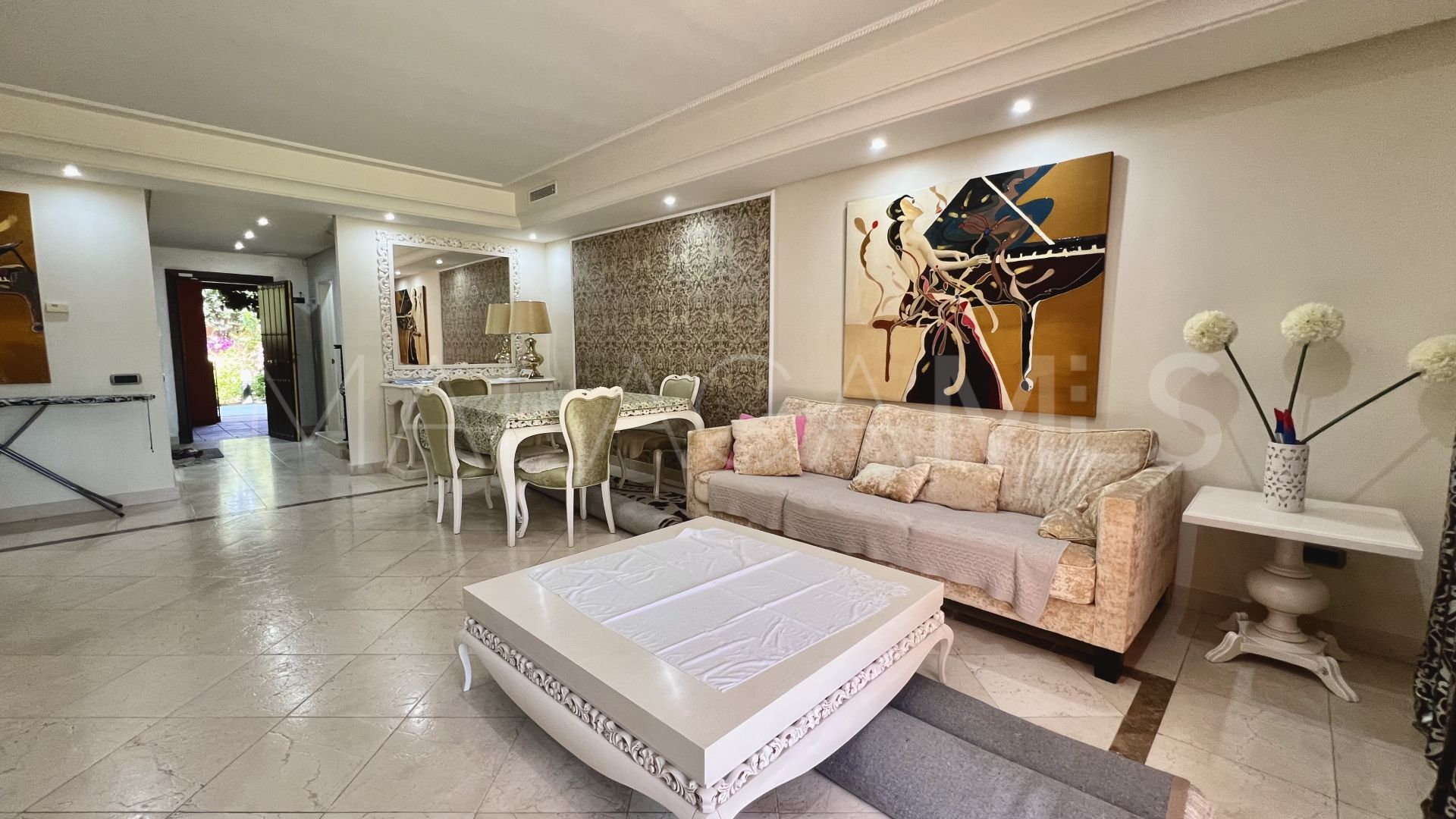 For sale 3 bedrooms town house in Altos de Puente Romano