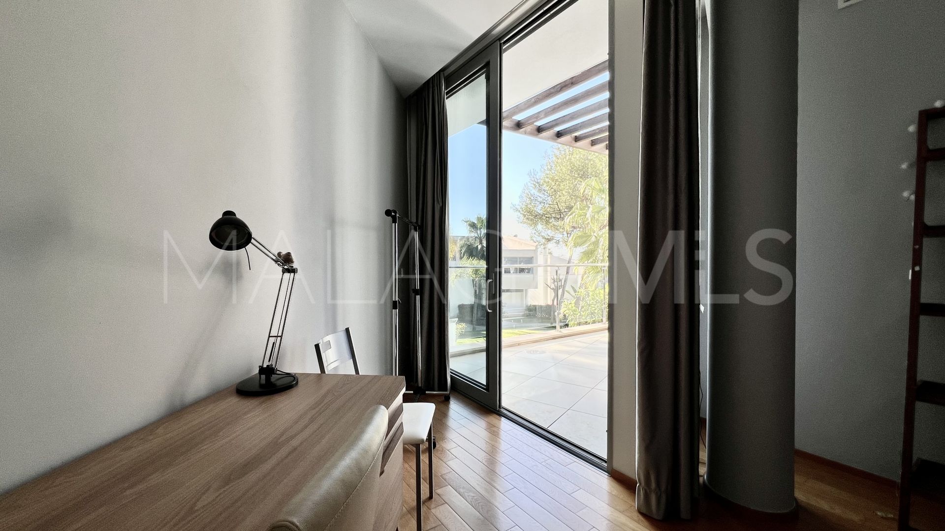 Einfamilienhaushälfte for sale in Meisho Hills