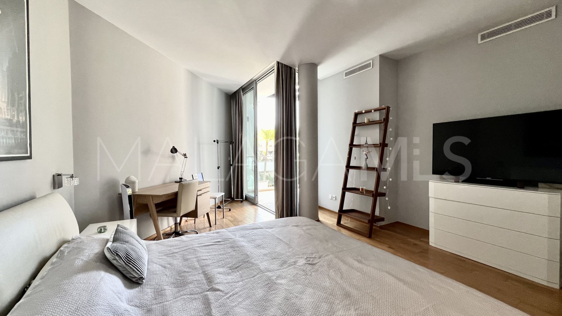 Einfamilienhaushälfte for sale in Meisho Hills