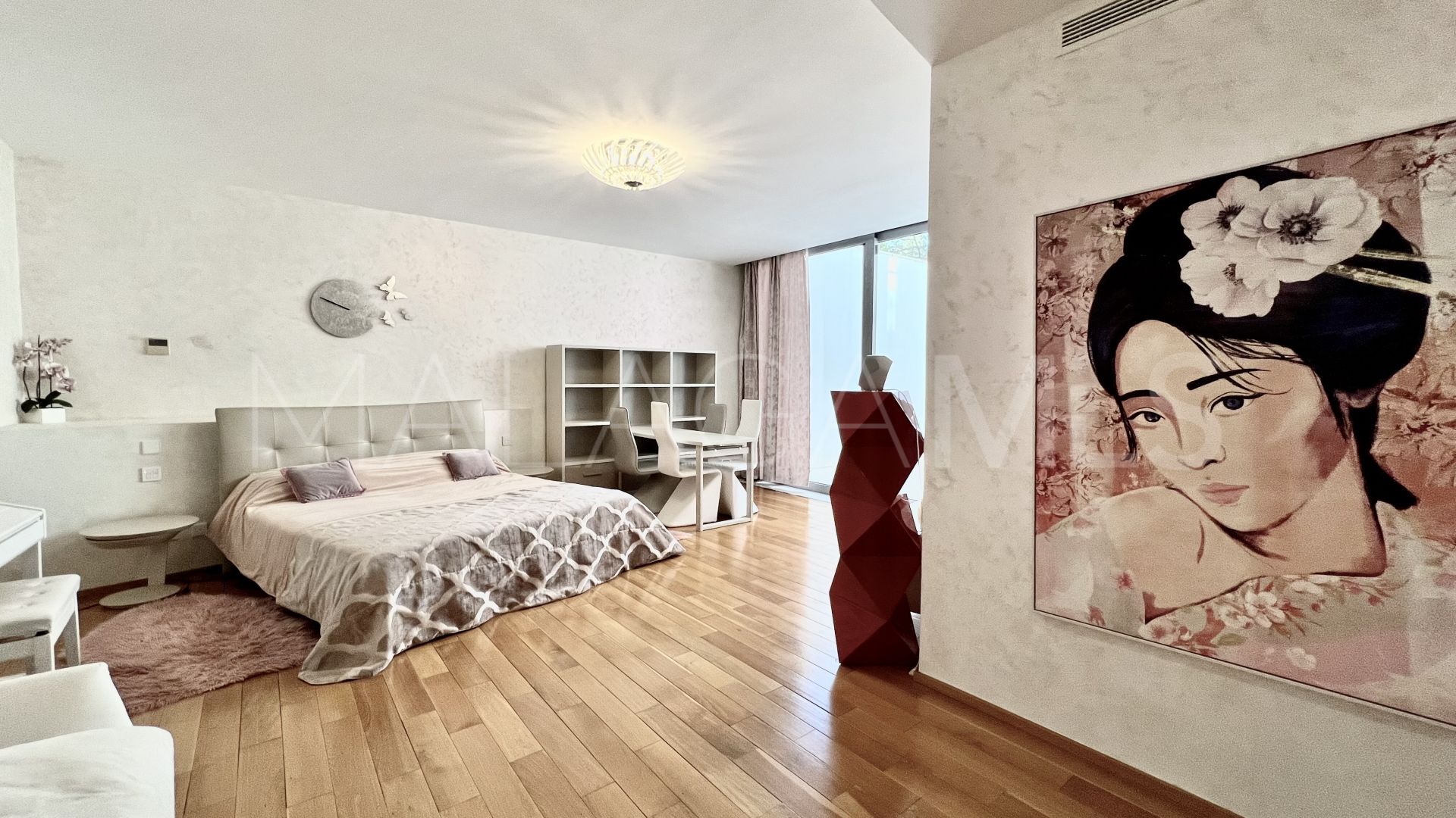 Einfamilienhaushälfte for sale in Meisho Hills