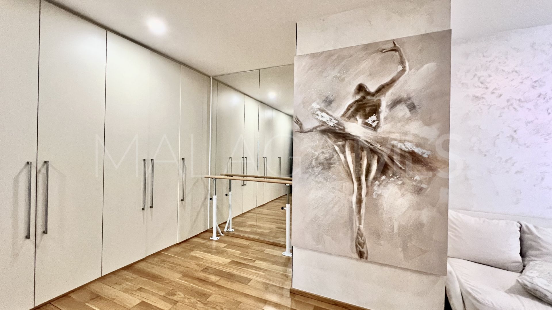 Einfamilienhaushälfte for sale in Meisho Hills