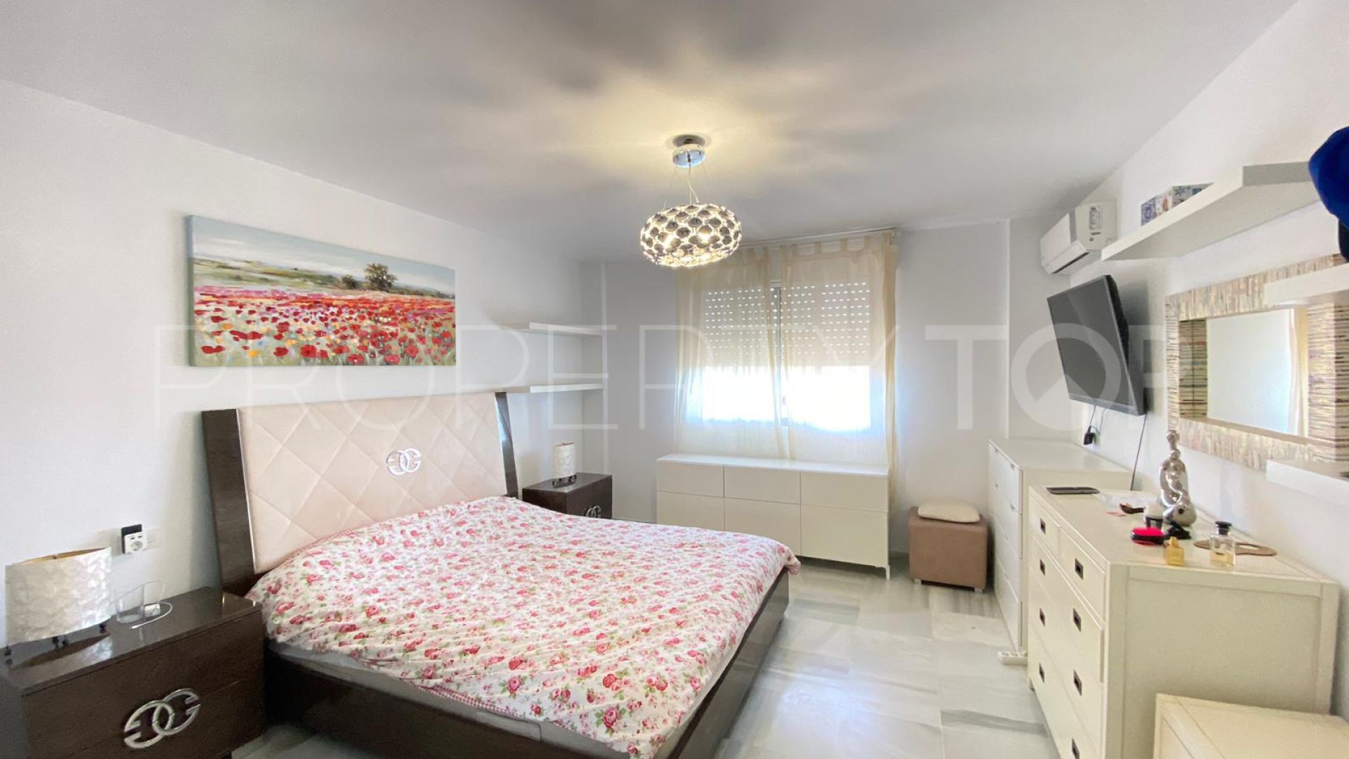 Apartamento con 3 dormitorios en venta en Conjunto Casaño