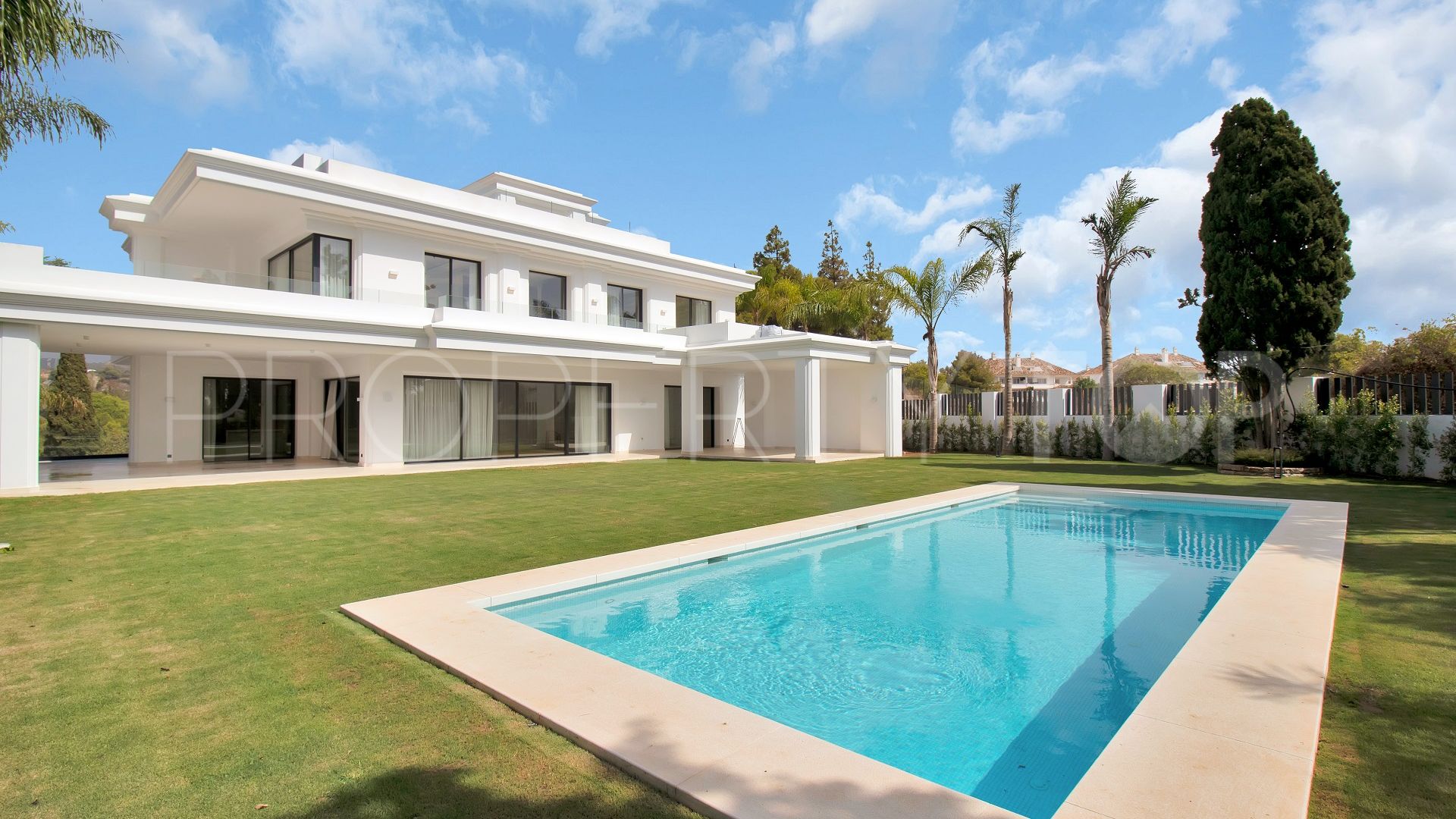 Villa in Las Lomas del Marbella Club for sale