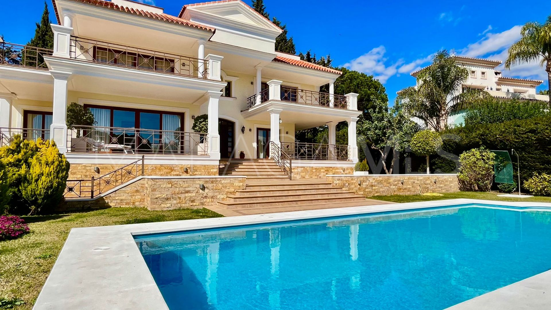 Villa for sale in El Rosario