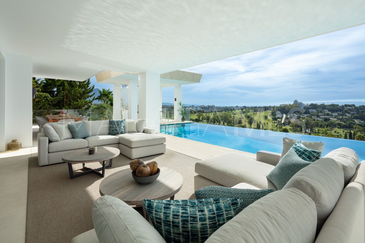 Villa for sale in El Paraiso