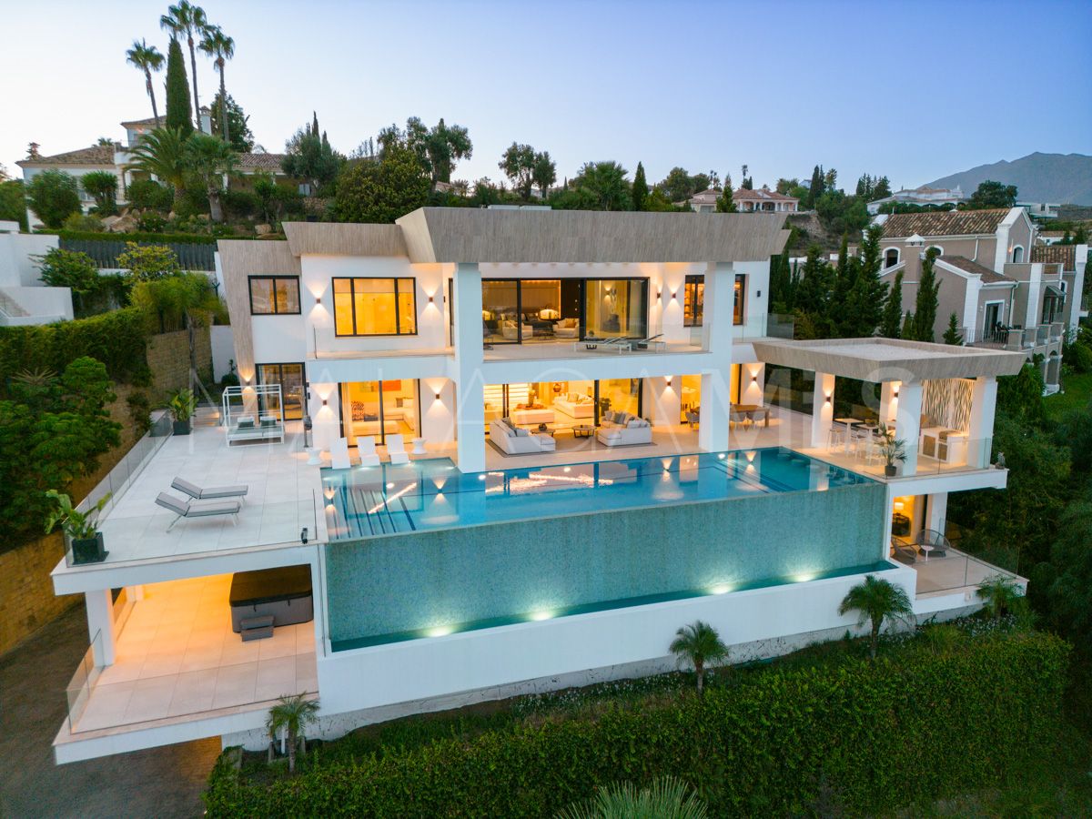Villa for sale in El Paraiso