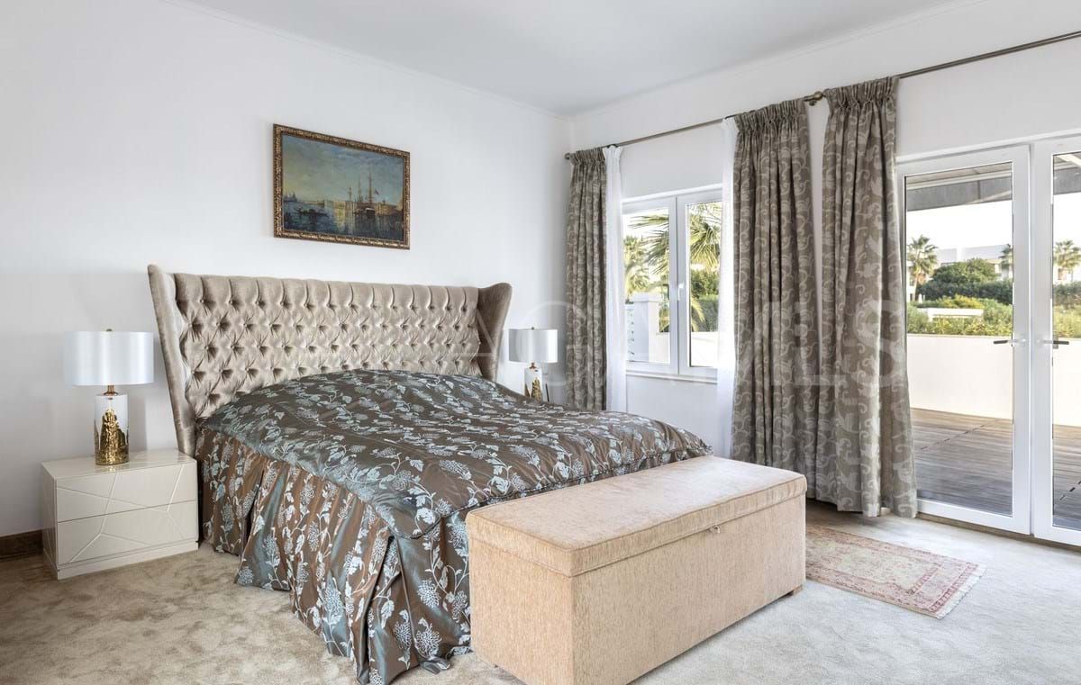 Se vende villa with 4 bedrooms in Nueva Andalucia