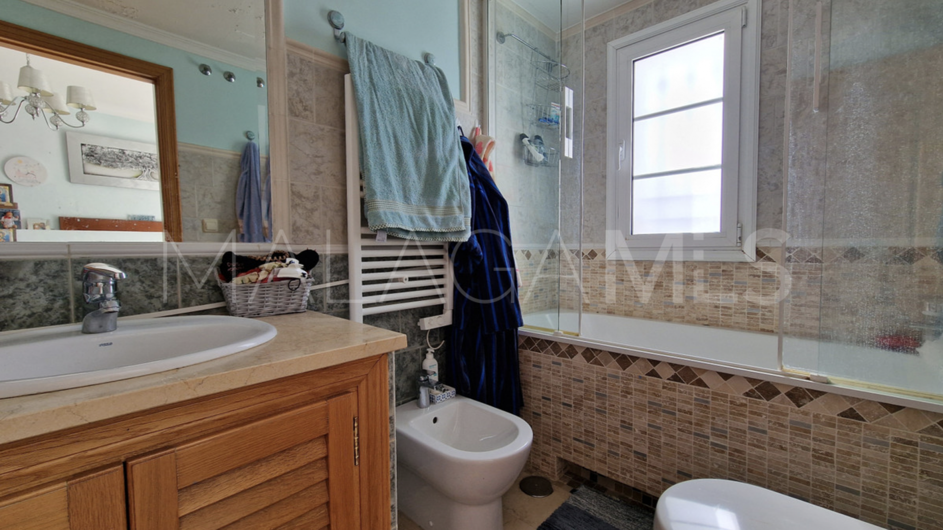 Villa for sale in Guadalmina Baja