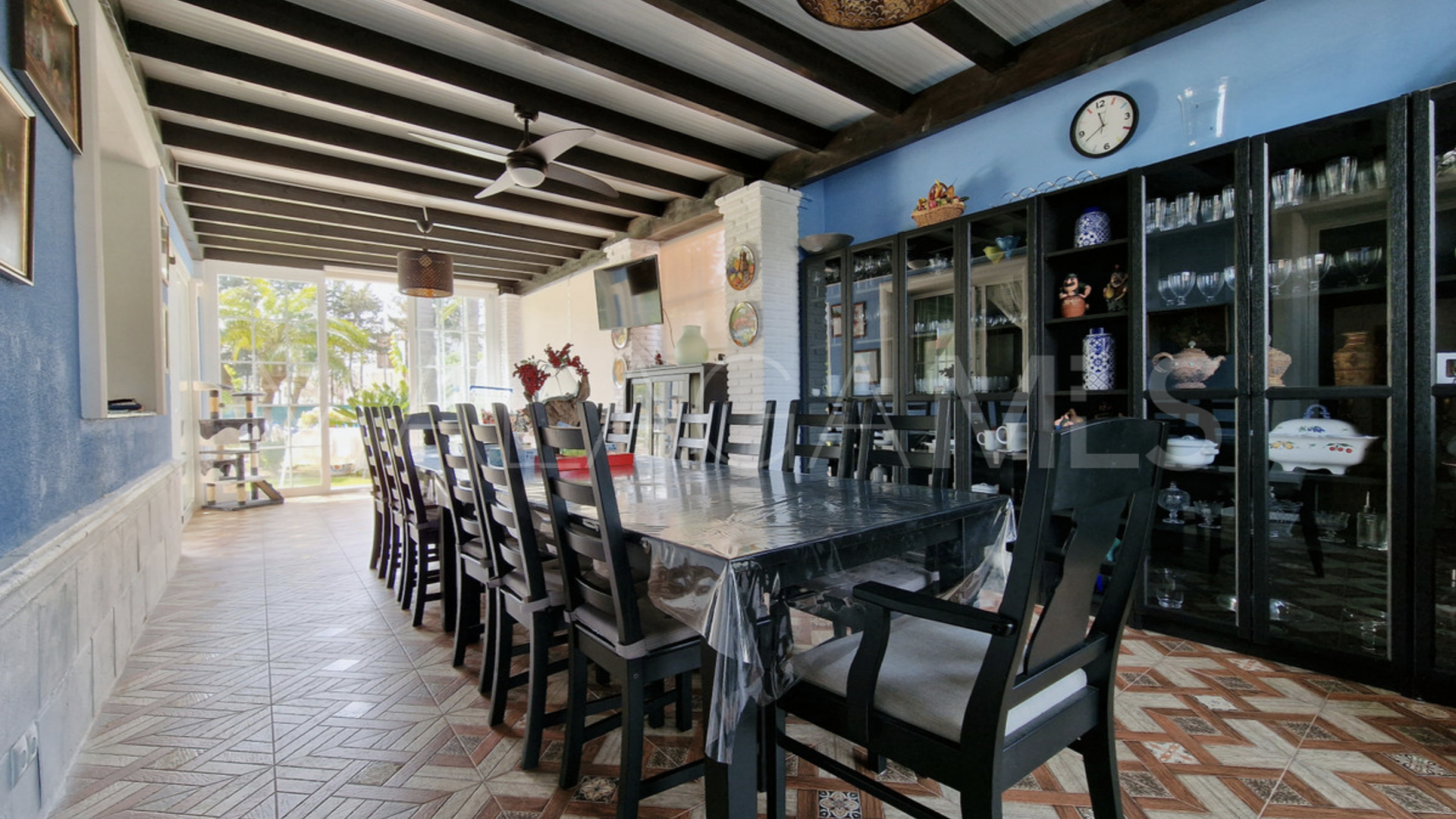 Villa for sale in Guadalmina Baja