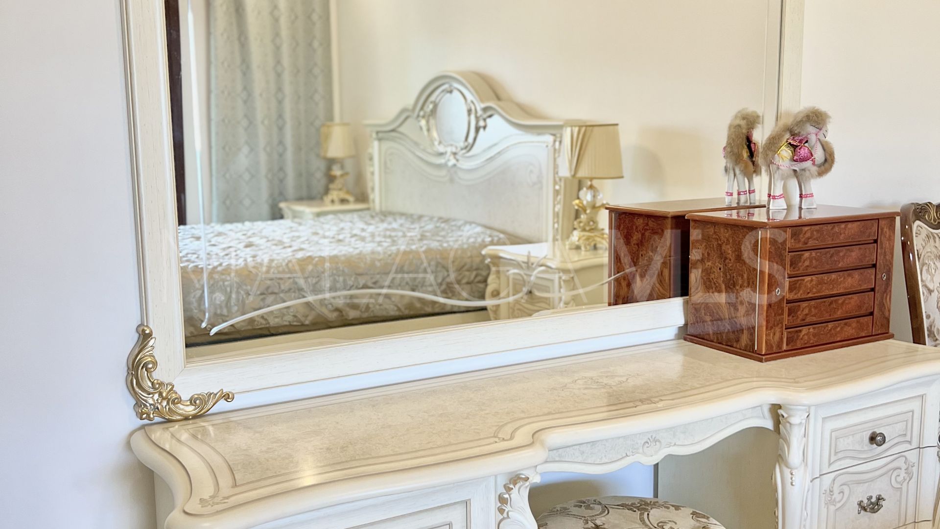 Apartment for sale in Lomas del Rey