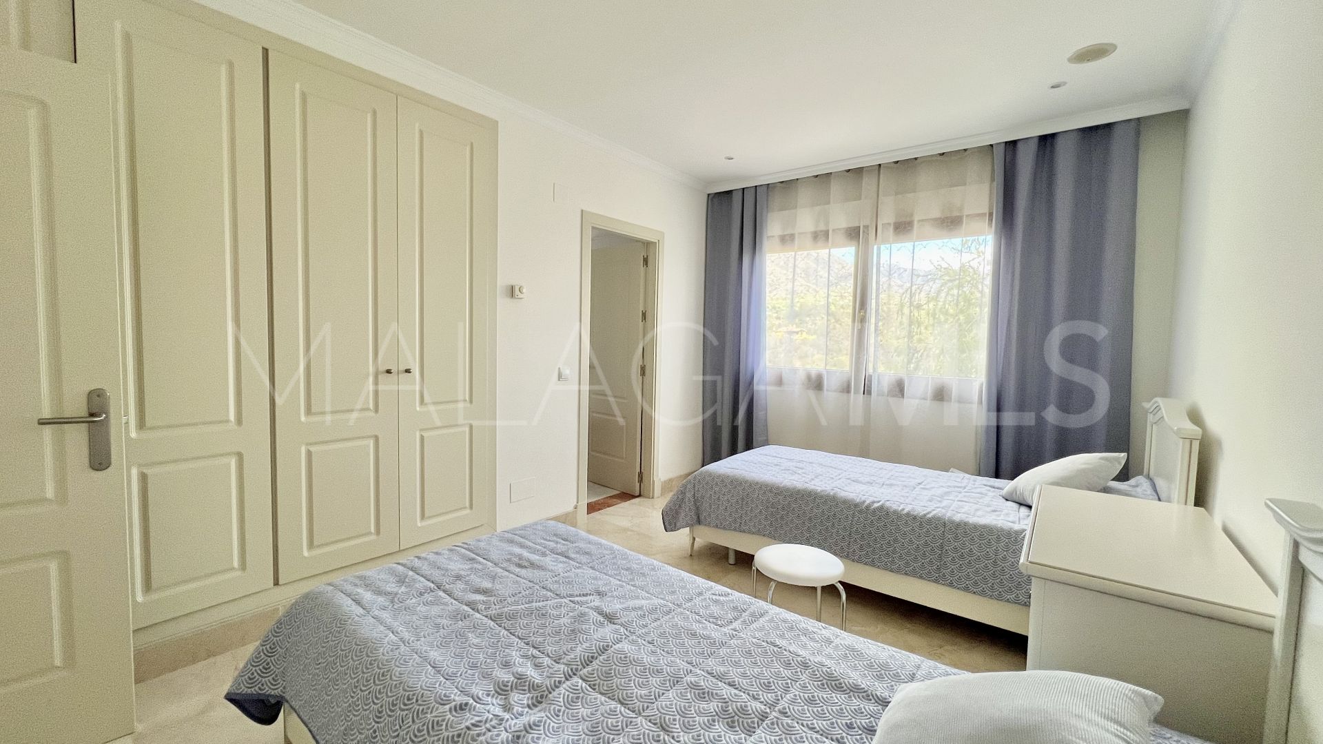 Apartment for sale in Lomas del Rey
