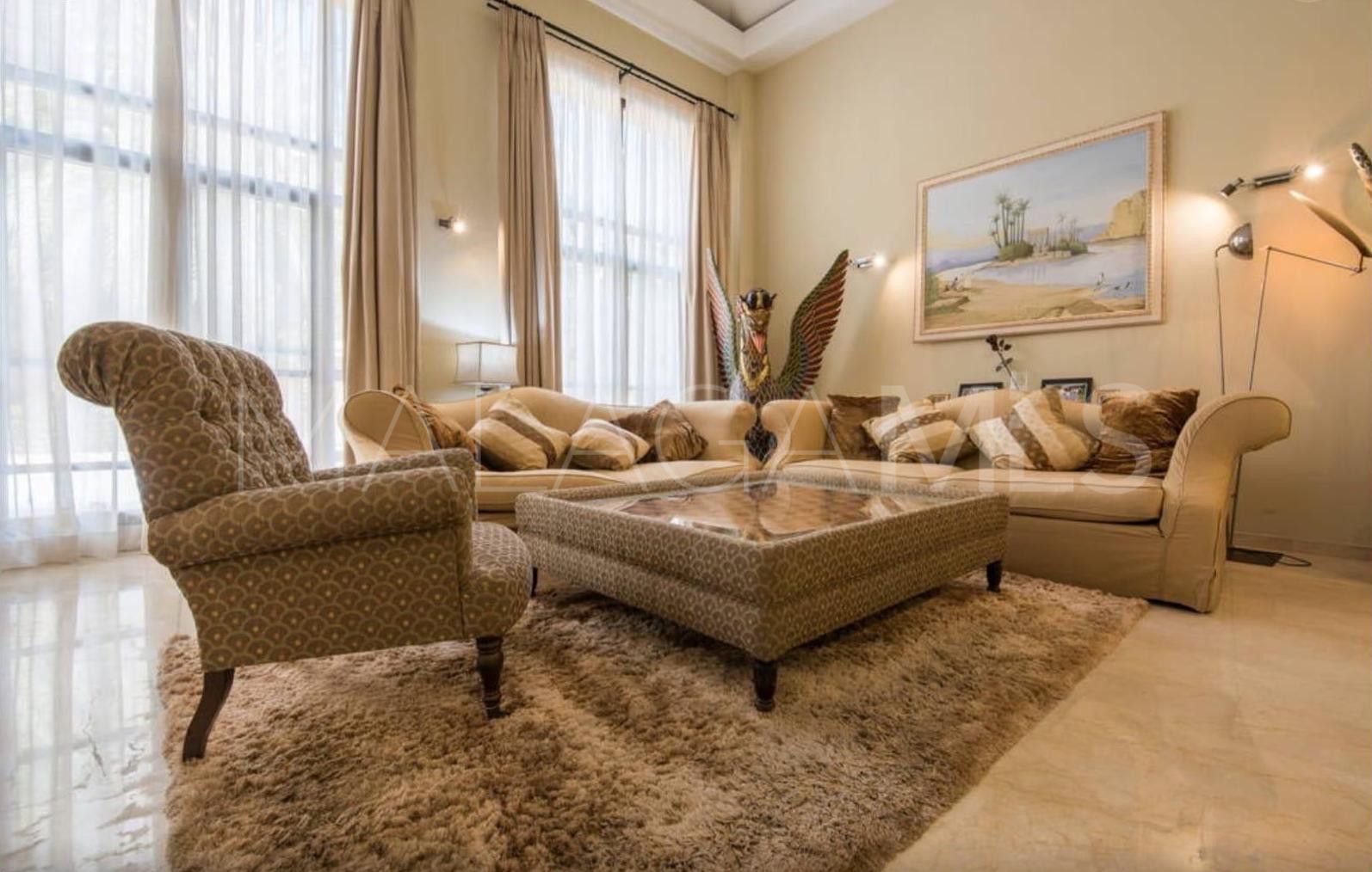 Bungalow for sale in Bahia de Banus with 3 bedrooms